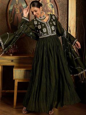Floral Yoke Design Pleated Thread Work Anarkali Kurta With Trousers & Dupatta 1