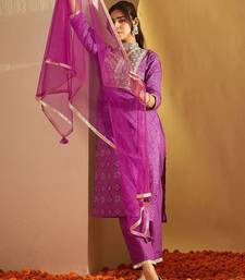 Bandhani Embroidered Sequinned Pure Cotton Straight Kurta With Trousers & Dupatta
