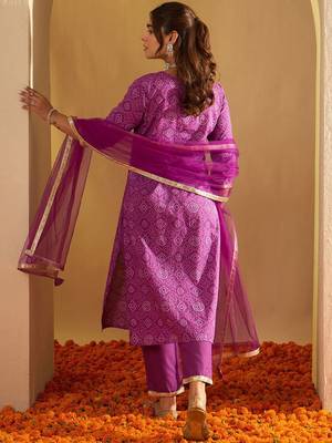 Bandhani Embroidered Sequinned Pure Cotton Straight Kurta With Trousers & Dupatta 4