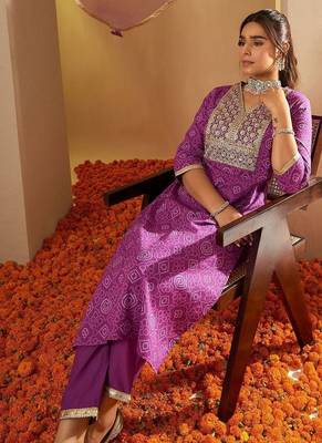 Bandhani Embroidered Sequinned Pure Cotton Straight Kurta With Trousers & Dupatta 5
