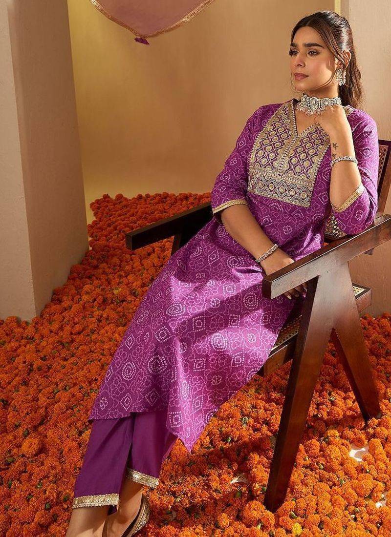 Bandhani Embroidered Sequinned Pure Cotton Straight Kurta With Trousers & Dupatta