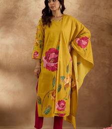 women floral printed regular  cotton kurta with trousers & with dupatta