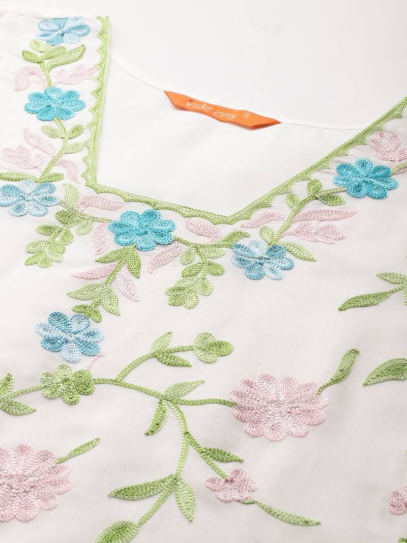 Women Floral Embroidered Thread Work Kurta With Trousers & Dupatta