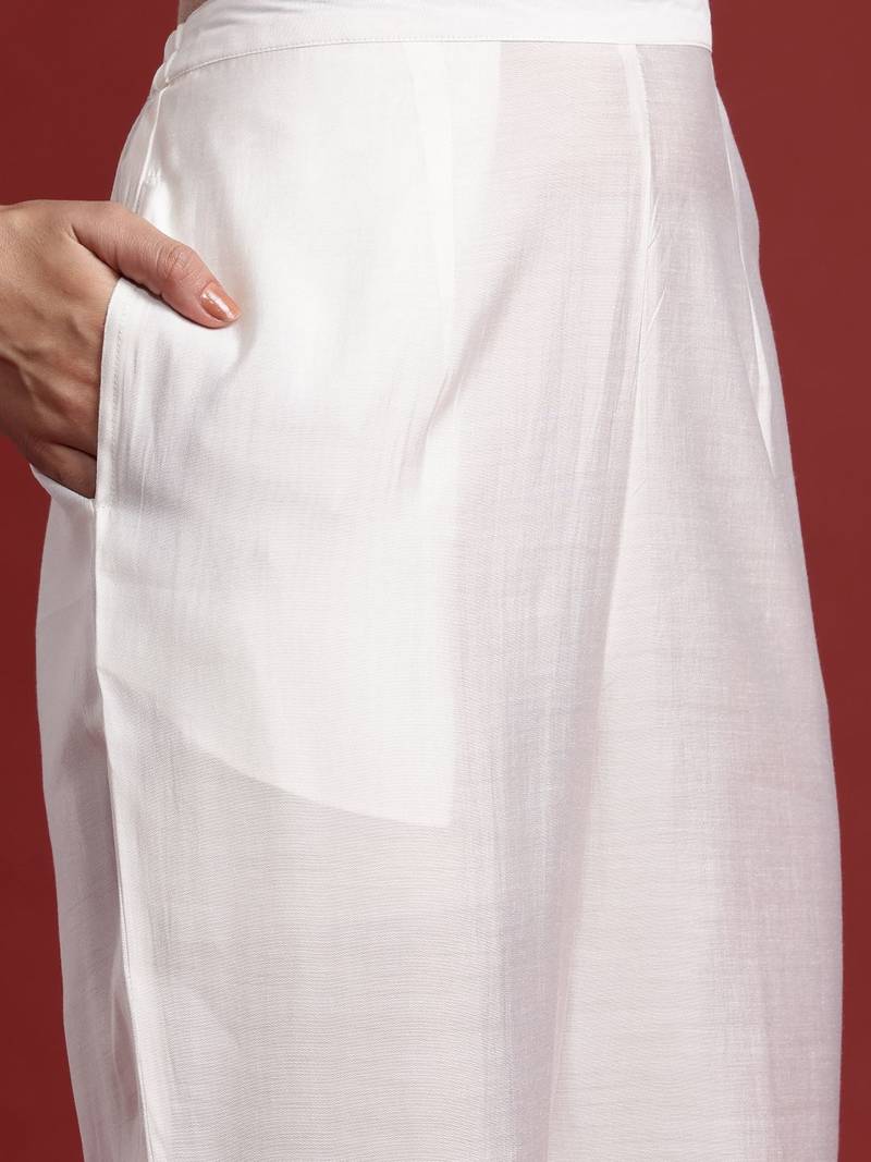 Women Floral Embroidered Thread Work Kurta With Trousers & Dupatta