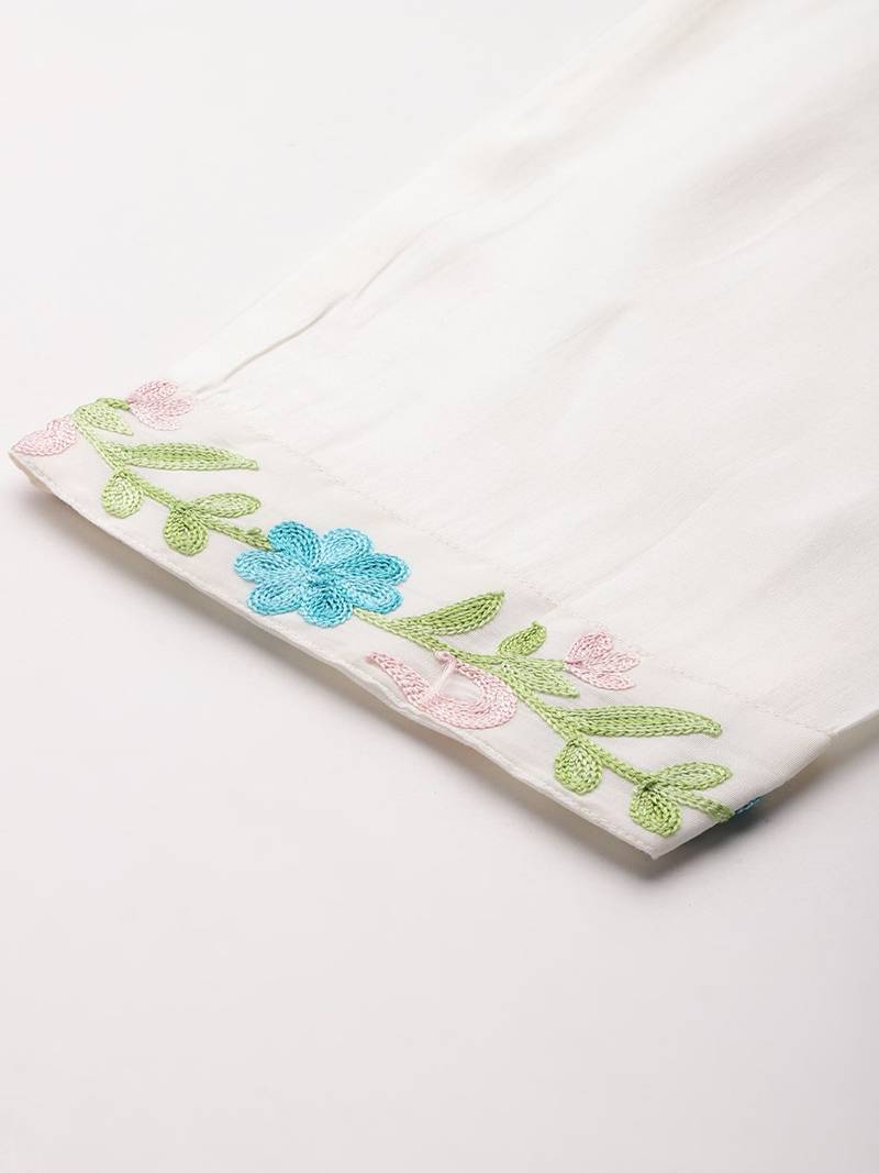 Women Floral Embroidered Thread Work Kurta With Trousers & Dupatta