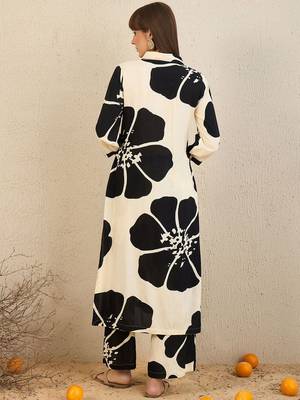 Floral Printed Straight Kurta With Palazzos 5