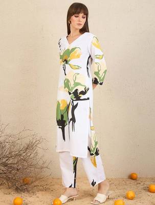 Floral Printed V Neck Straight Kurta With Trousers 4