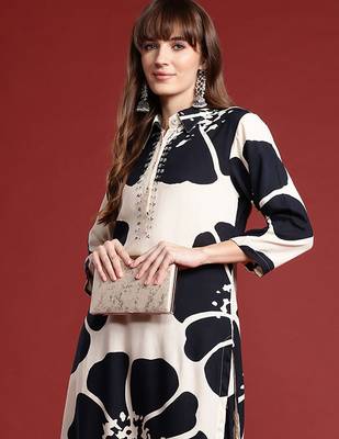 Floral Printed Sequinned Kurta with Palazzos 1