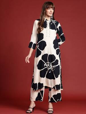 Floral Printed Sequinned Kurta with Palazzos 4