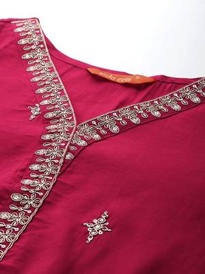 Ethnic Motifs Embroidered Zari Kurta With Trousers & Dupatta 2