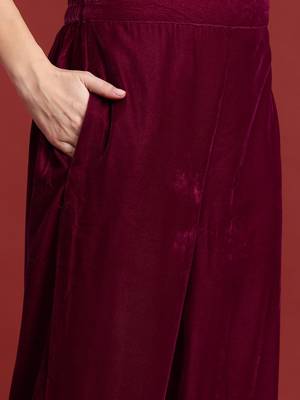Zari & Sequin Embroidered Velvet Kurta with Trousers & Scalloped Dupatta 4