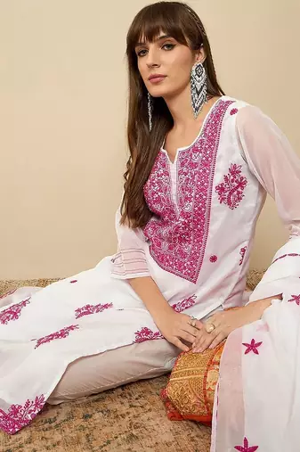 Floral Embroidered Thread Work Organza Straight Kurta With Trousers & Dupatta