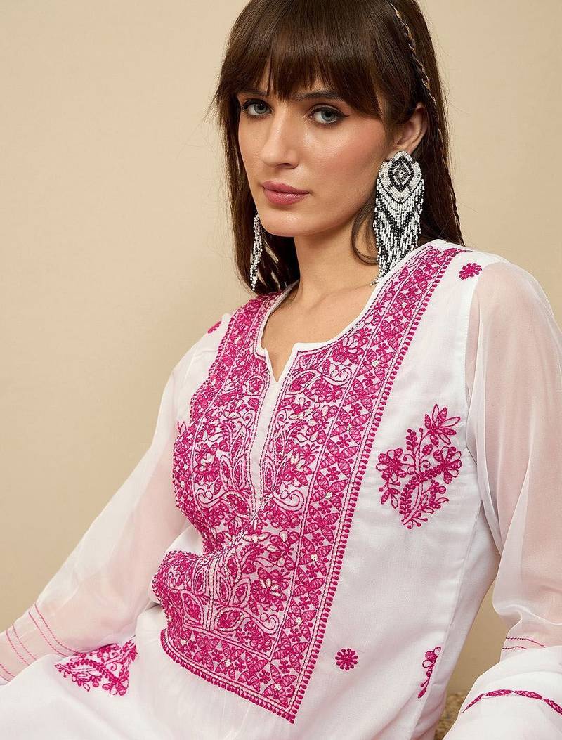 Floral Embroidered Thread Work Organza Straight Kurta With Trousers & Dupatta