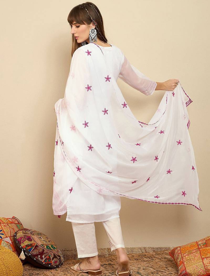 Floral Embroidered Thread Work Organza Straight Kurta With Trousers & Dupatta