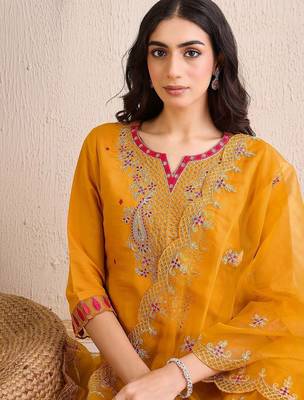 Women Ethnic Motifs Embroidered Regular Gotta Patti Kurta with Trousers & With Dupatta 1