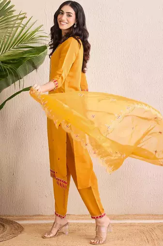 Women Ethnic Motifs Embroidered Regular Gotta Patti Kurta with Trousers & With Dupatta