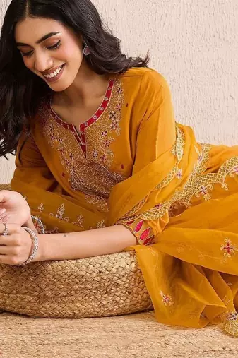 Women Ethnic Motifs Embroidered Regular Gotta Patti Kurta with Trousers & With Dupatta