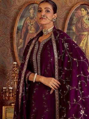 Women Floral Embroidered Regular Kurta with Trousers & With Dupatta 1