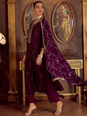 Women Floral Embroidered Regular Kurta with Trousers & With Dupatta 4