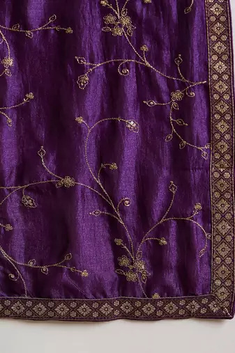 Women Floral Embroidered Regular Kurta with Trousers & With Dupatta