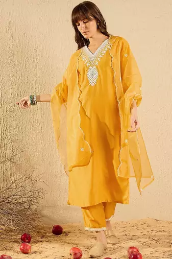 Ethnic Motifs Embroidered Straight Kurta With Trousers & Dupatta