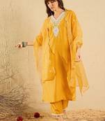 Ethnic Motifs Embroidered Straight Kurta With Trousers & Dupatta