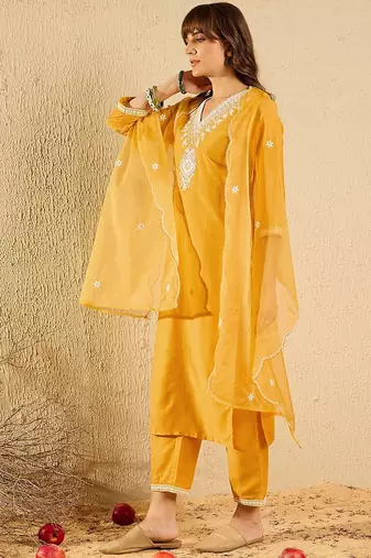 Ethnic Motifs Embroidered Straight Kurta With Trousers & Dupatta