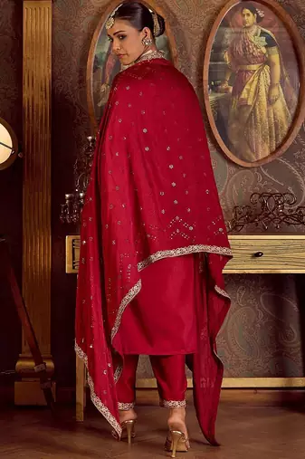 Ethnic Floral Embroidered Zari Work Detail Regular Sleeves Round Neck Kurta Set