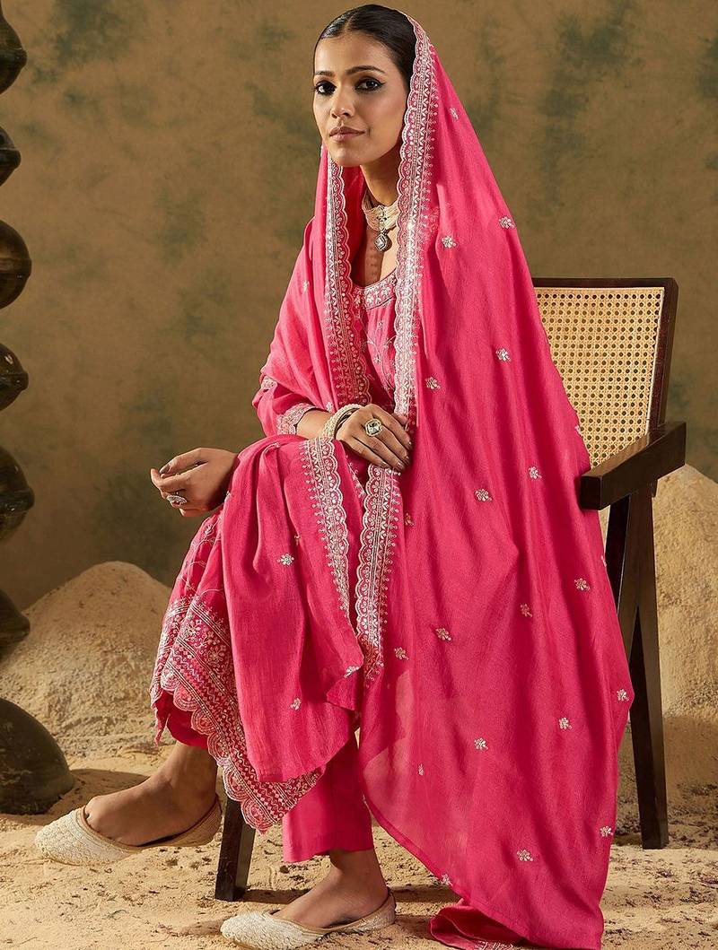 Ethnic Motifs Embroidered Thread Work Kurta with Trousers & Dupatta