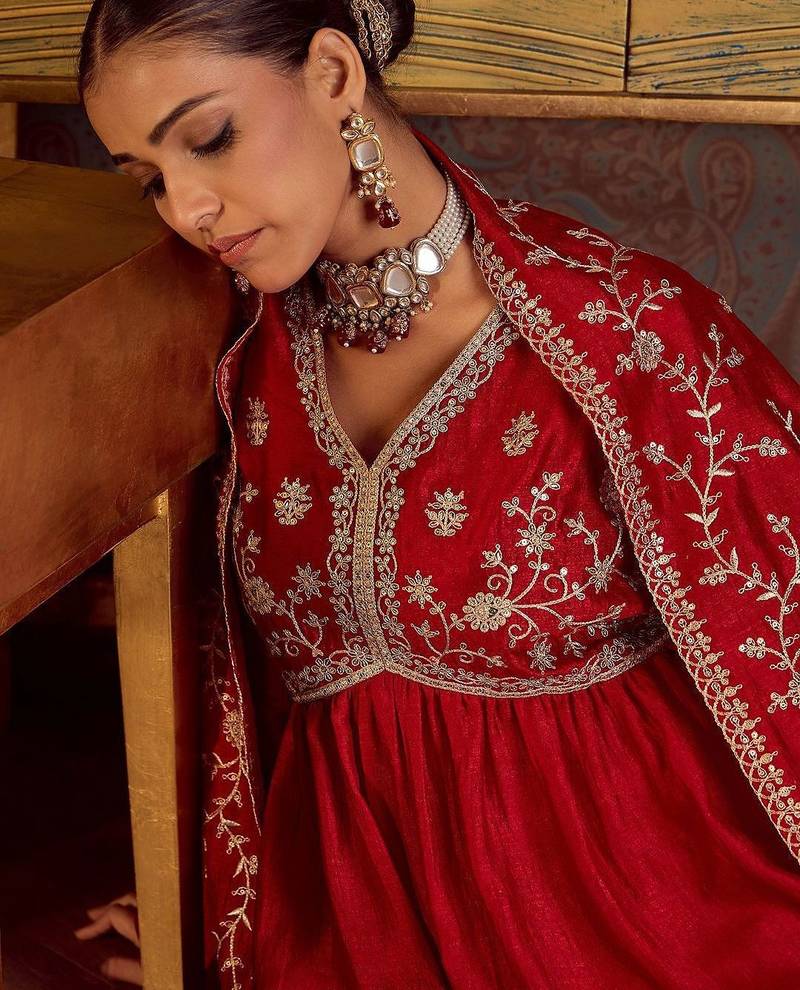 Floral Embroidered Empire Kurta with Trousers & Dupatta