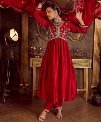 Floral Embroidered Empire Kurta with Trousers & Dupatta 5