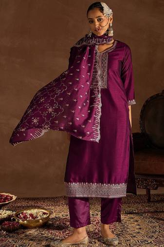 Ethnic Motifs Embroidered Sequinned Straight Kurta With Trousers & Dupatta