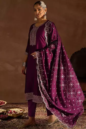 Ethnic Motifs Embroidered Sequinned Straight Kurta With Trousers & Dupatta