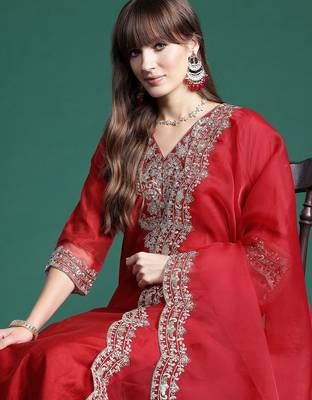 Ethnic Motifs Embroidered Regular Liva Kurta With Trousers & Dupatta 1