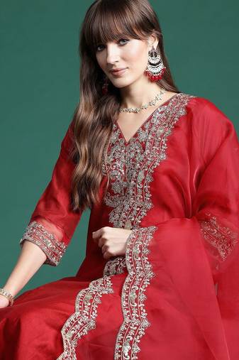 Ethnic Motifs Embroidered Regular Liva Kurta With Trousers & Dupatta