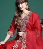 Ethnic Motifs Embroidered Regular Liva Kurta With Trousers & Dupatta