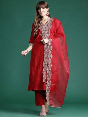 Ethnic Motifs Embroidered Regular Liva Kurta With Trousers & Dupatta 5