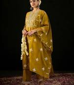 Ethnic Motifs Embroidered Regular Gotta Patti Kurta with Trousers & Dupatta