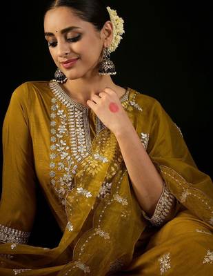 Ethnic Motifs Embroidered Regular Gotta Patti Kurta with Trousers & Dupatta 2