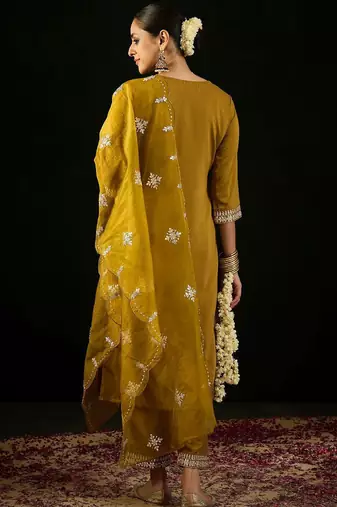 Ethnic Motifs Embroidered Regular Gotta Patti Kurta with Trousers & Dupatta