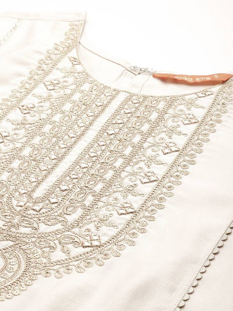 Ethnic Motifs Embroidered Panelled Liva Kurta With Trousers & Dupatta