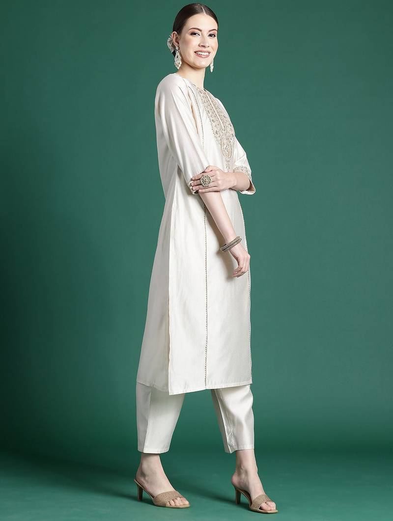 Ethnic Motifs Embroidered Panelled Liva Kurta With Trousers & Dupatta
