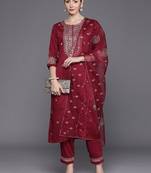 Floral Embroidered Round Neck Three-Quarter Sleeves Thread Work Kurta Set