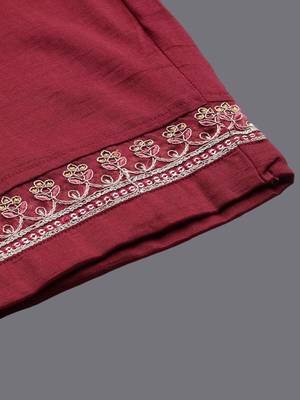 Floral Embroidered Round Neck Three-Quarter Sleeves Thread Work Kurta Set 7