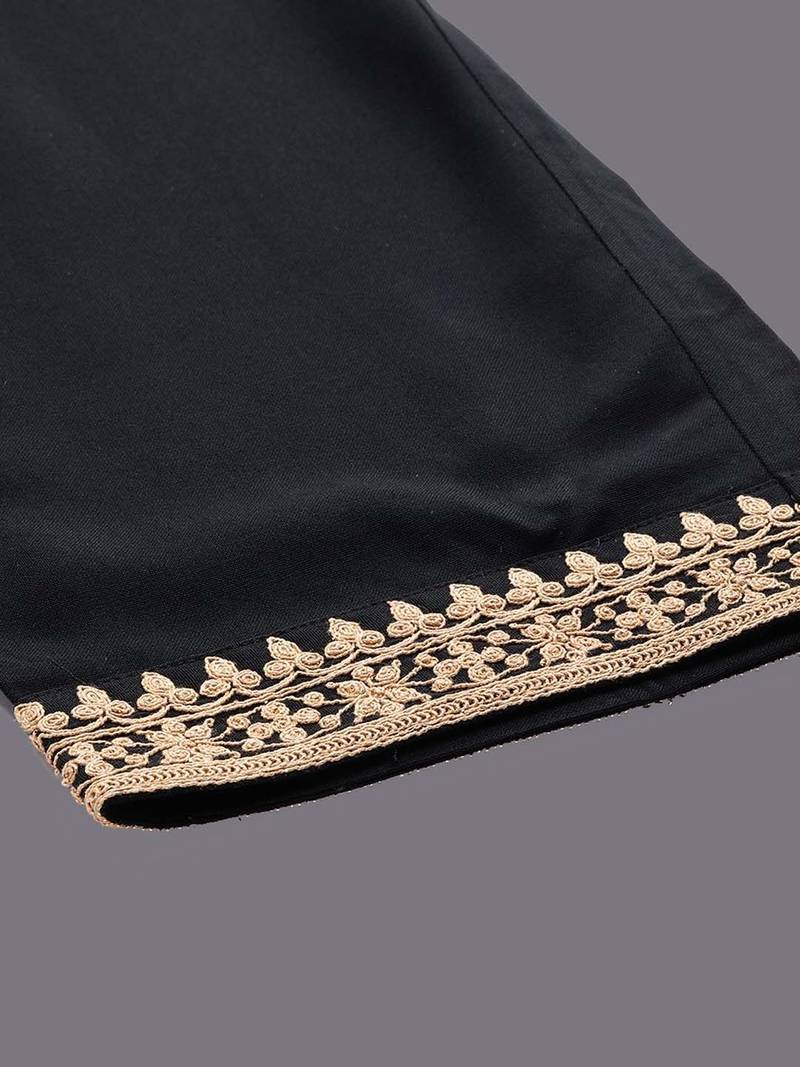 Floral Embroidered V-Neck Three-Quarter Sleeves Straight Velvet Kurta Set