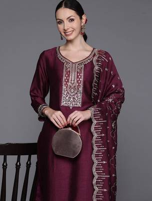 Ethnic Motifs Embroidered Regular Sequinned Kurta with Trousers & Dupatta 2