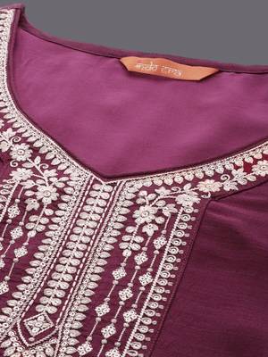 Ethnic Motifs Embroidered Regular Sequinned Kurta with Trousers & Dupatta 7