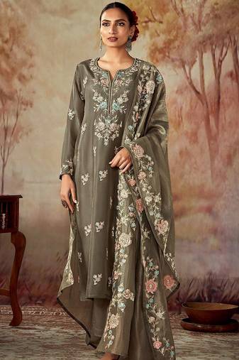 Floral Embroidered Regular Thread Work Chanderi Silk Straight Kurta Set