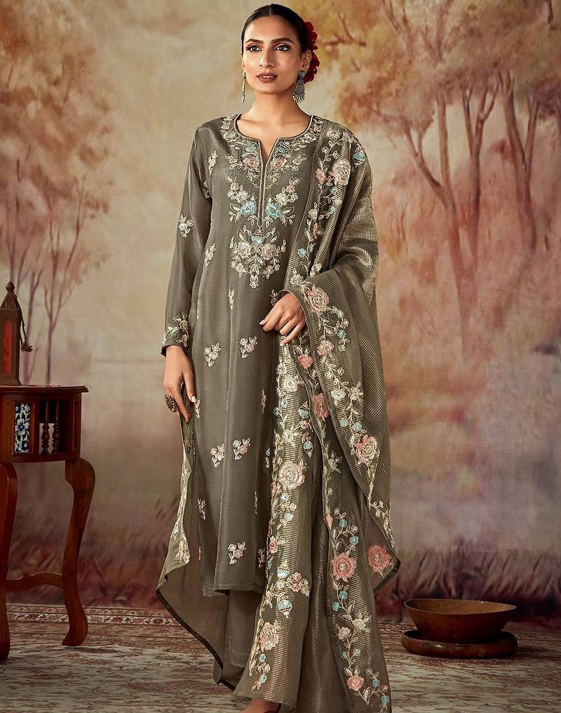 Floral Embroidered Regular Thread Work Chanderi Silk Straight Kurta Set
