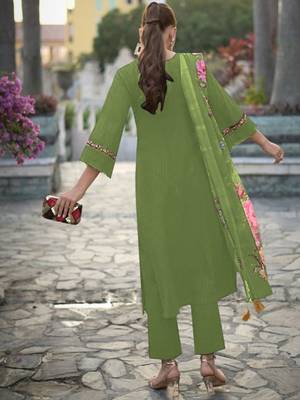 Floral Embroidered Thread Work Pure Cotton Kurta with Trousers & Dupatta 3